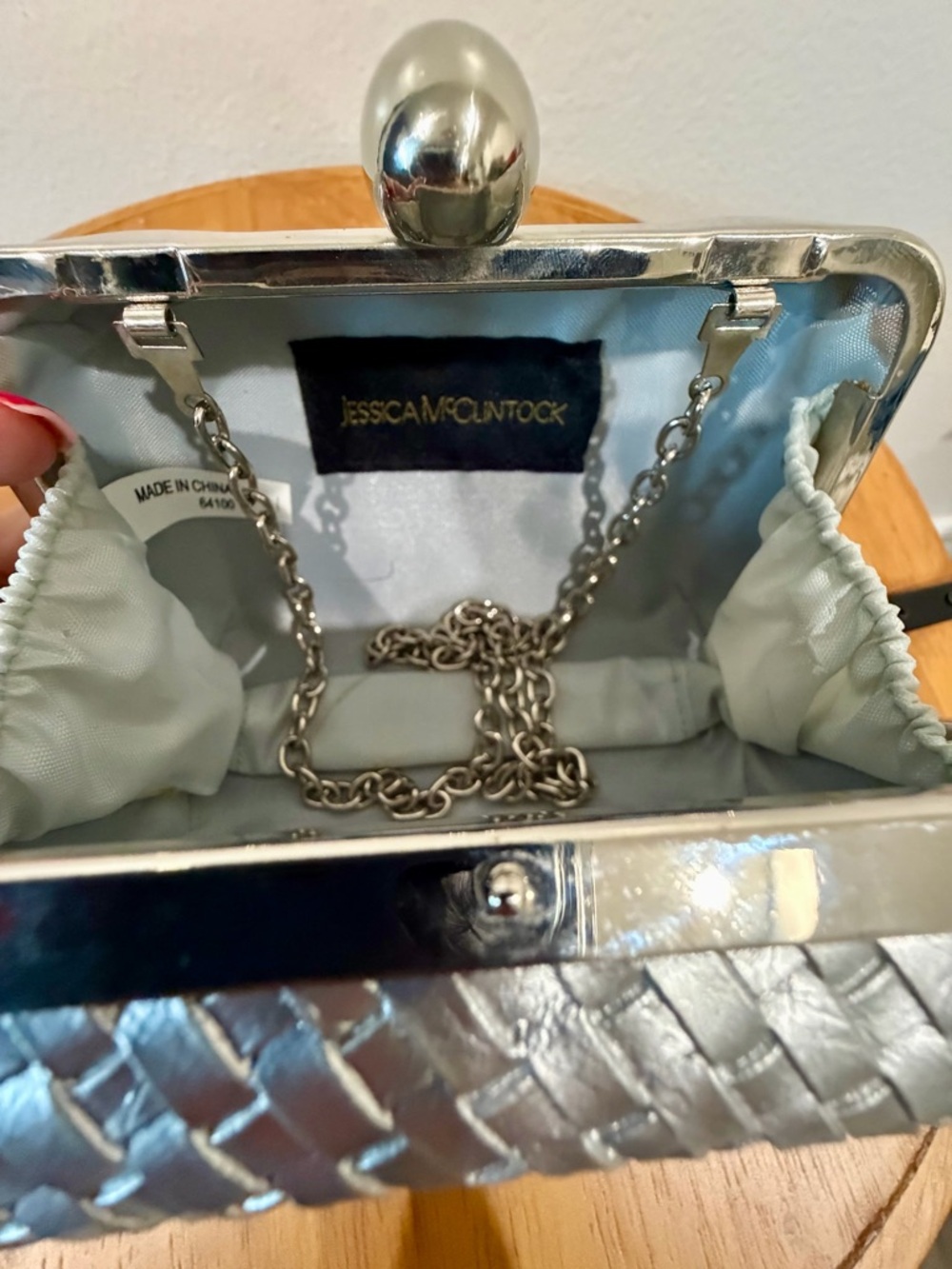 JESSICA McClintock silver clutch - Picture 4 of 6